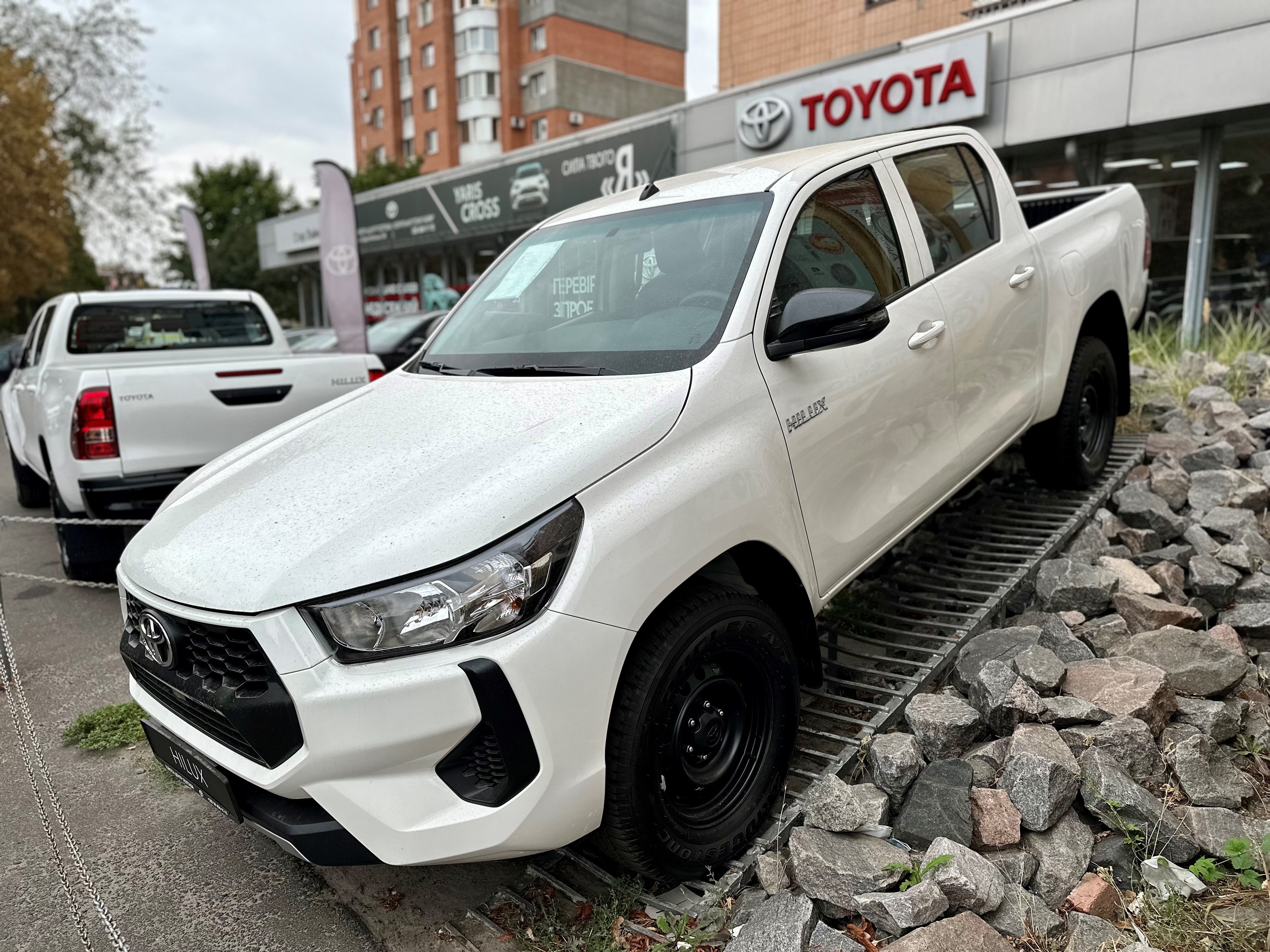 hilux_business_040