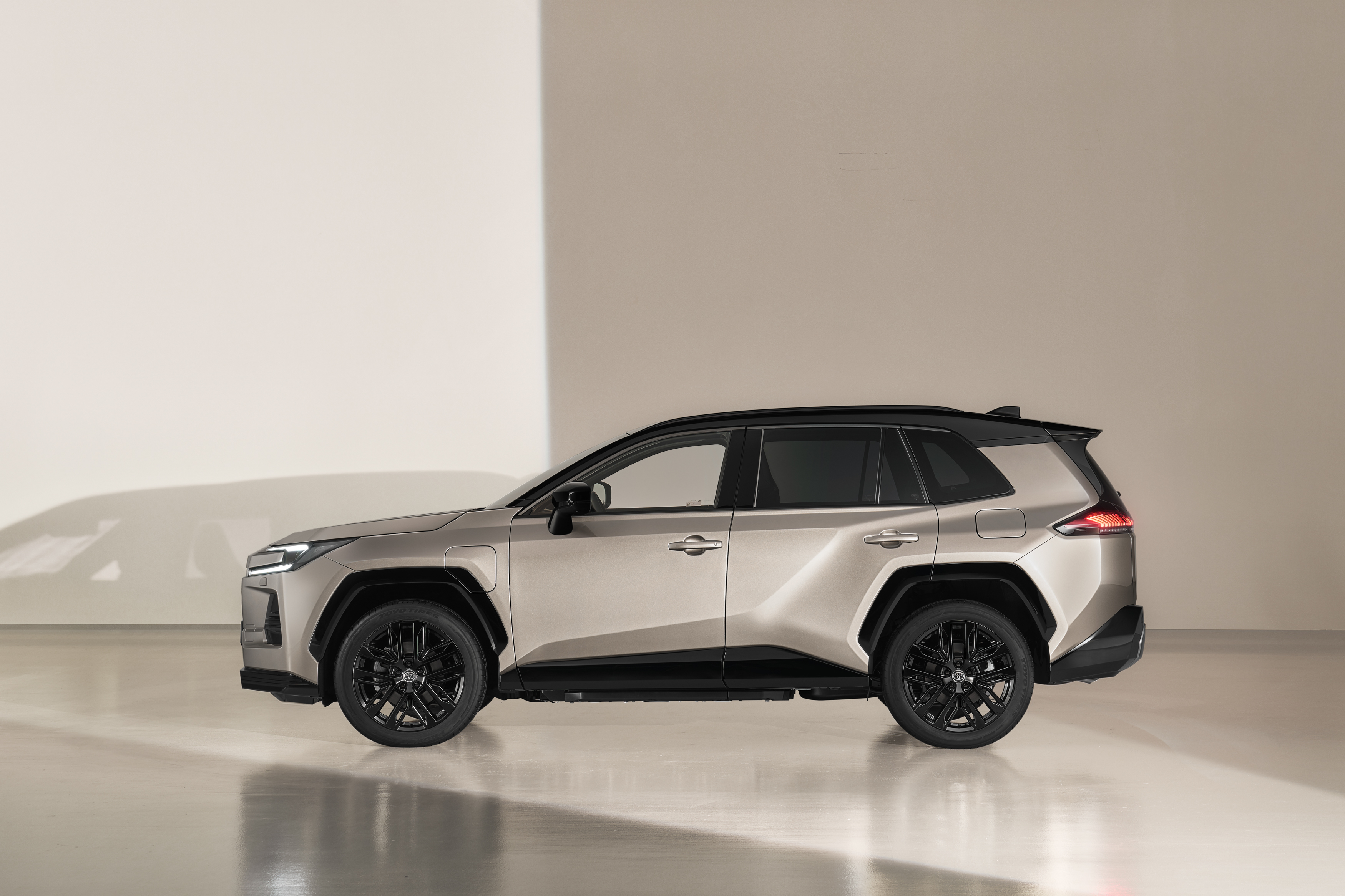 2026_all_new_rav4_static_010